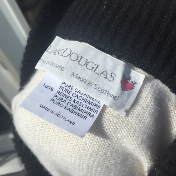 Clan Douglas Cashmere Sweater. - Picture 8 of 8